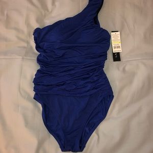 NWT La Blanca One Shoulder One Piece Bathing Suit
